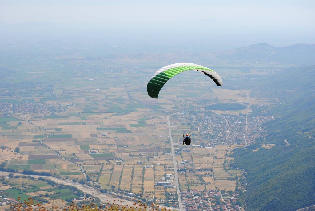 thomas-flying-1024x685
