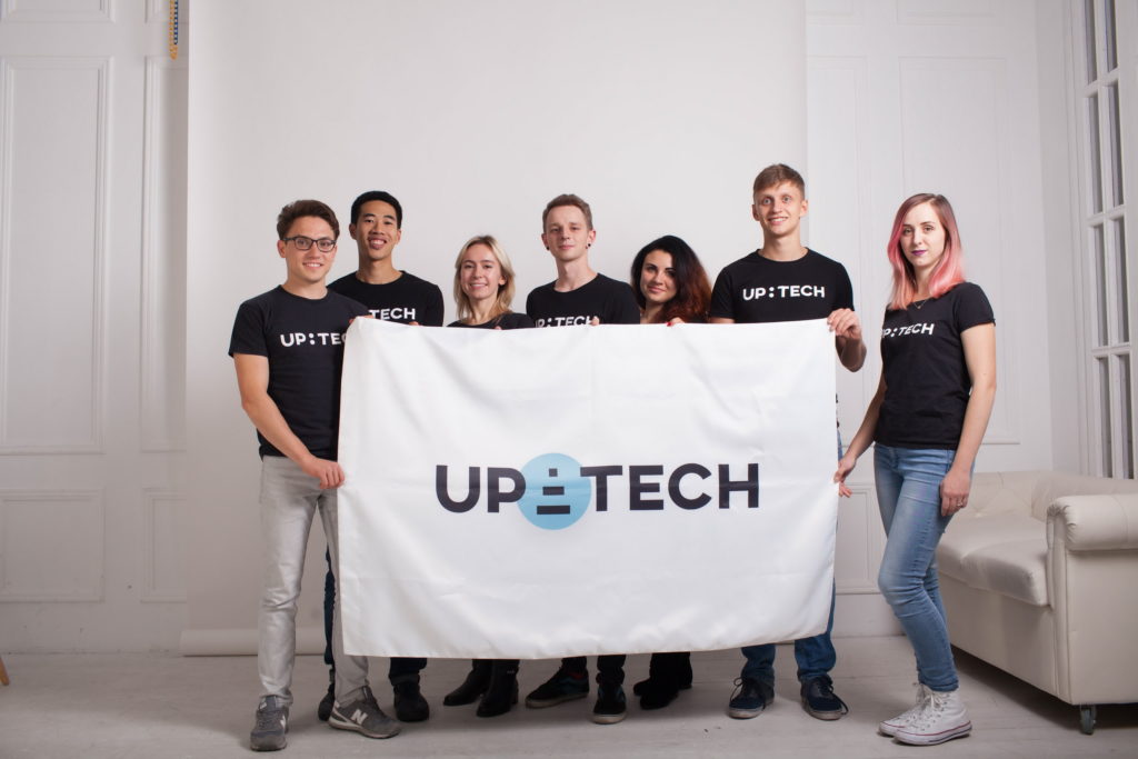 01-Cover-Uptech_group_photo-1024x683
