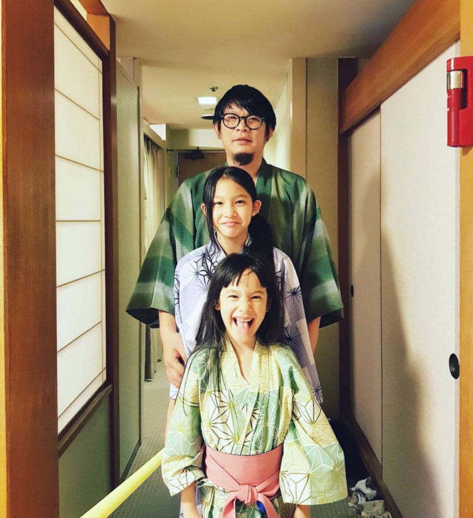 tong-Daughters-935x1024
